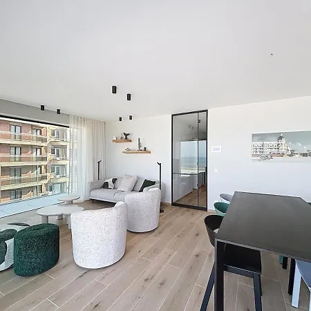 Flat Virginia - With Amazing Seaview Koksijde